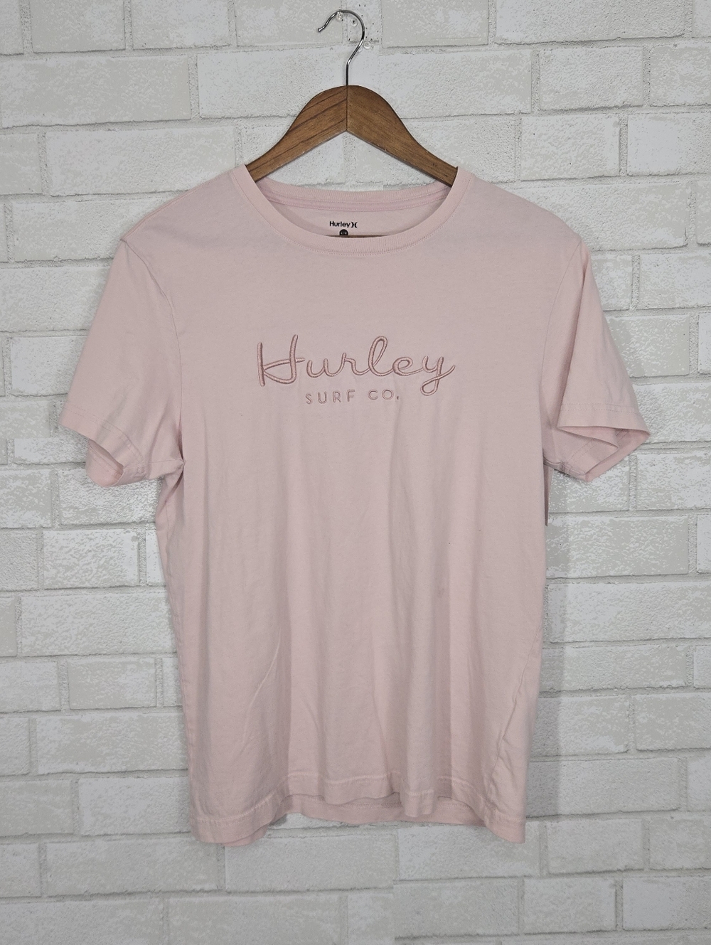 Hurley short sleeve embroidery tee